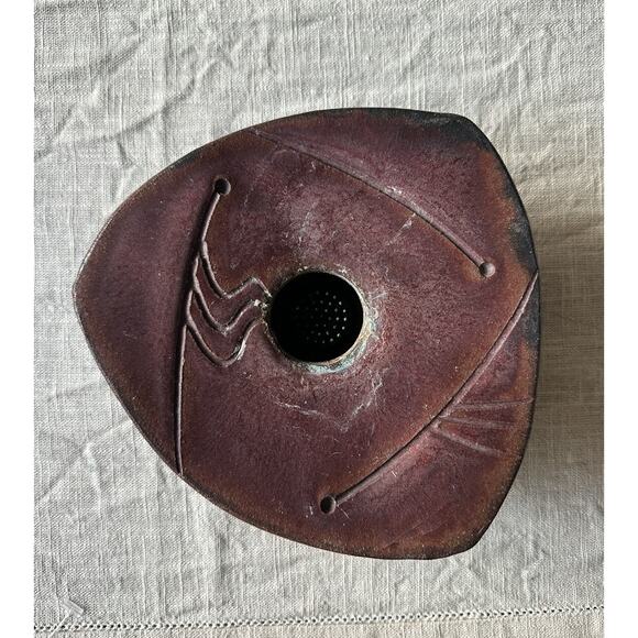 Vintage Ikebana Ceramic Flower Vase Handmade, Painted, Signed. Copper Stand 7x2” - Picture 2 of 13